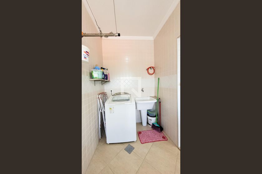 Casa à Venda - Taquaral, 4 Quartos,  360 m2 em , Campinas - sp | SoloBR