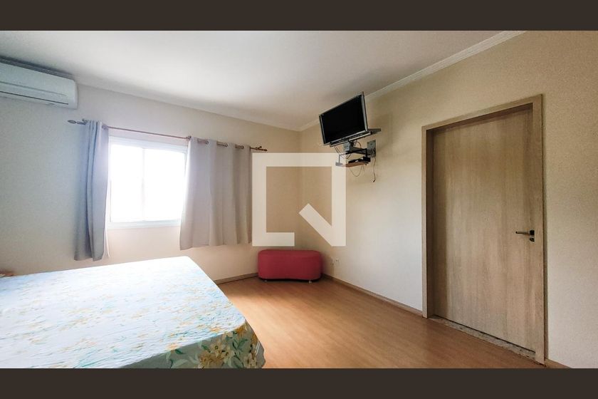 Casa à Venda - Taquaral, 4 Quartos,  360 m2 em , Campinas - sp | SoloBR