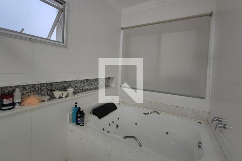 Casa à Venda - Swiss Park, 3 Quartos,  540 m2 em , Campinas - sp | SoloBR