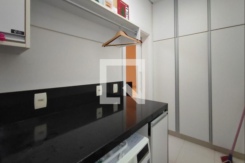 Casa à Venda - Swiss Park, 3 Quartos,  540 m2 em , Campinas - sp | SoloBR