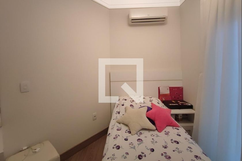 Casa à Venda - Swiss Park, 3 Quartos,  540 m2 em , Campinas - sp | SoloBR