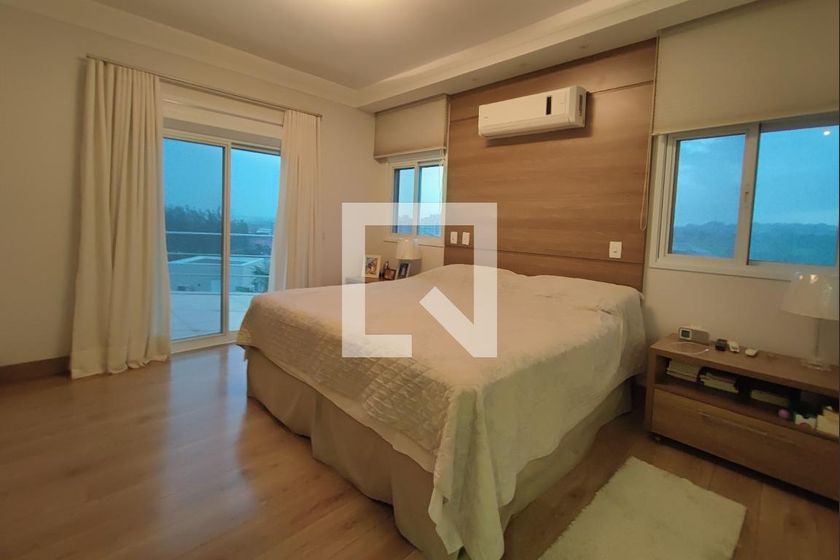 Casa à Venda - Swiss Park, 3 Quartos,  540 m2 em , Campinas - sp | SoloBR