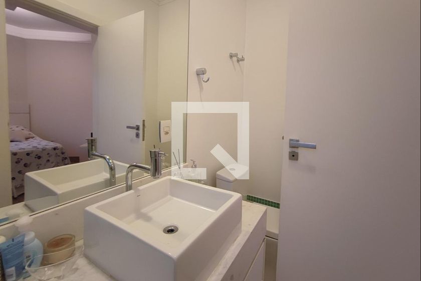Casa à Venda - Swiss Park, 3 Quartos,  540 m2 em , Campinas - sp | SoloBR