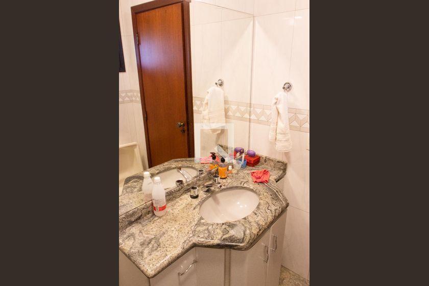 Casa à Venda - Lot. Alphaville Campinas, 3 Quartos,  480 m2 em , Campinas - sp | SoloBR
