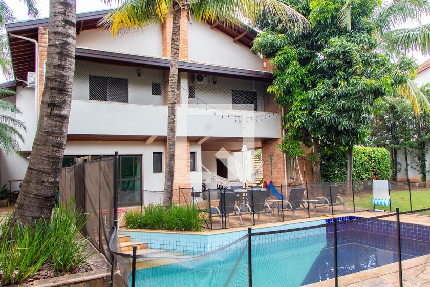 Casa à Venda - Lot. Alphaville Campinas, 3 Quartos,  480 m2 em , Campinas - sp | SoloBR