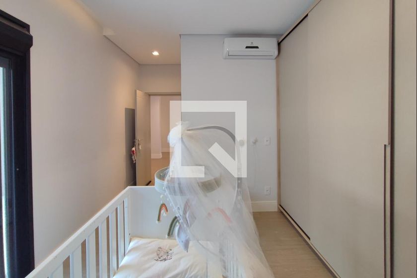 Casa à Venda - Swiss Park, 3 Quartos,  290 m2 em , Campinas - sp | SoloBR