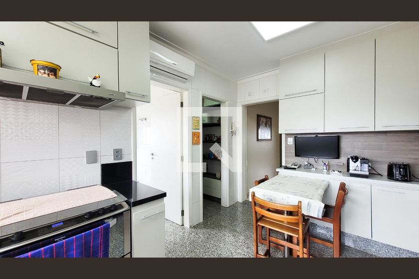Apartamento à Venda - Bosque, 3 Quartos,  210 m2 em , Campinas - sp | SoloBR
