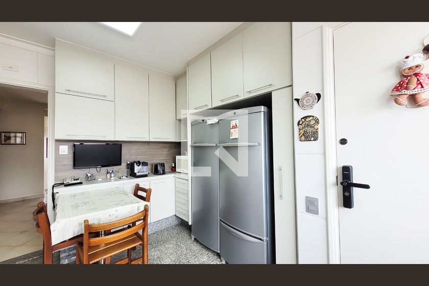 Apartamento à Venda - Bosque, 3 Quartos,  210 m2 em , Campinas - sp | SoloBR