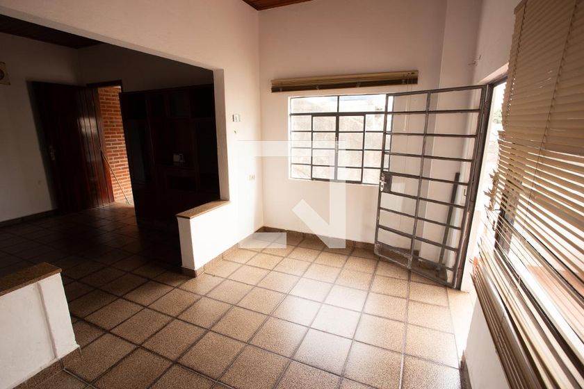 Casa, 4 quartos, 200 m² - Foto 23