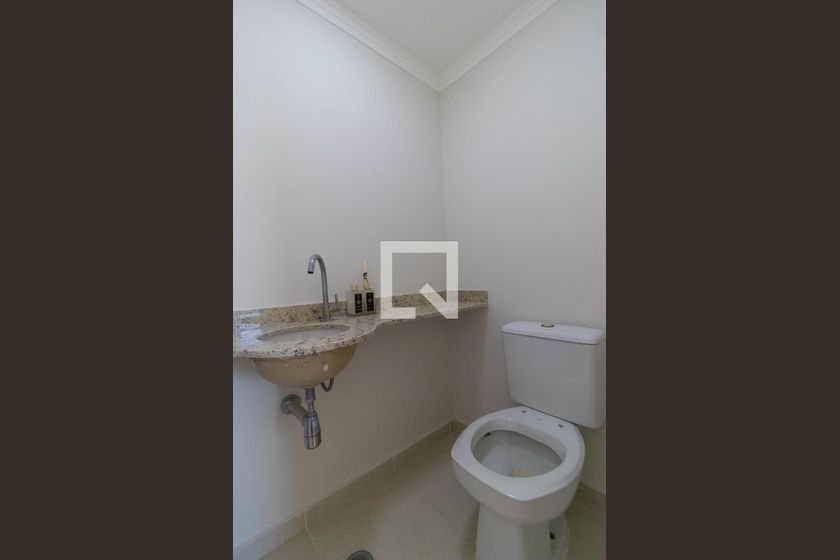 Apartamento à Venda - Lot. Alphaville Campinas, 4 Quartos,  137 m2 em , Campinas - sp | SoloBR