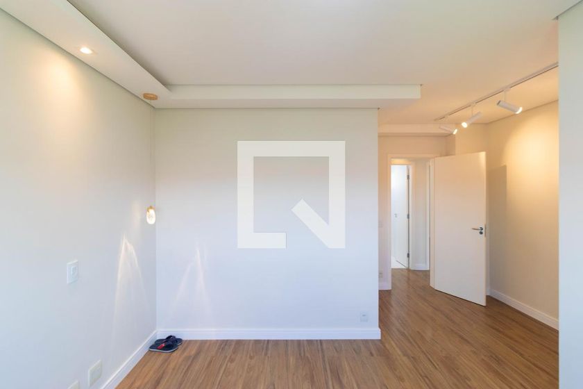 Apartamento à Venda - Lot. Alphaville Campinas, 4 Quartos,  137 m2 em , Campinas - sp | SoloBR