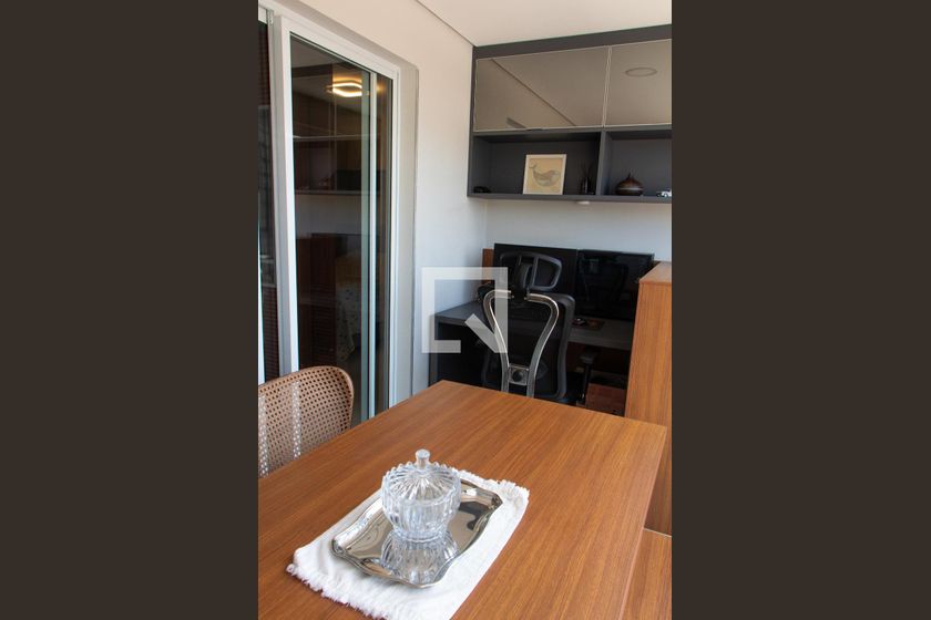 Apartamento à Venda - Bosque, 1 Quarto,  47 m2 em , Campinas - sp | SoloBR