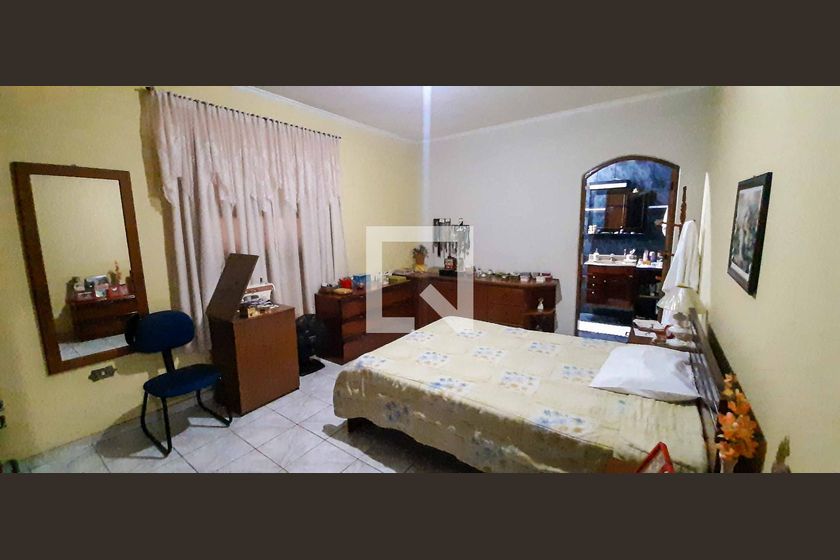 Casa, 3 quartos, 241 m² - Foto 8