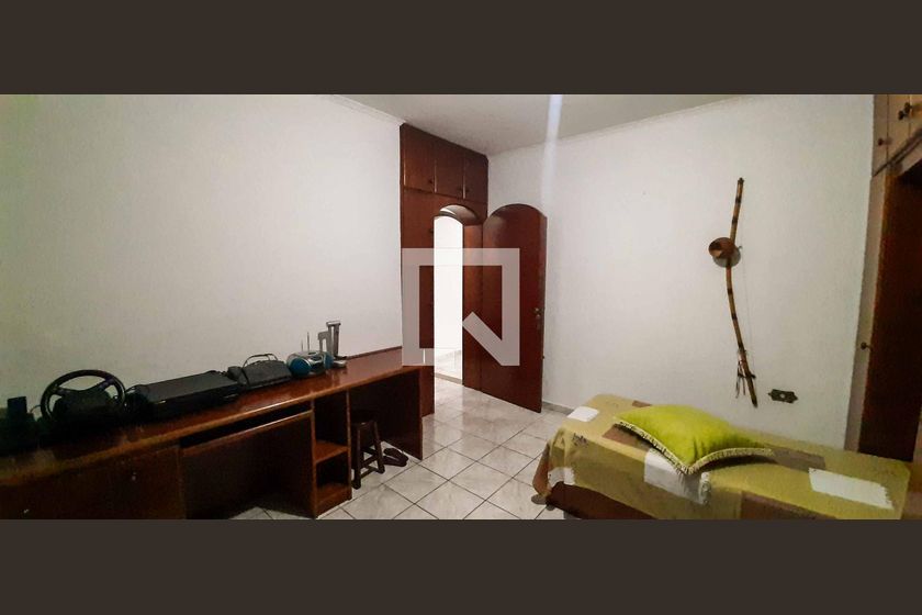 Casa, 3 quartos, 241 m² - Foto 28