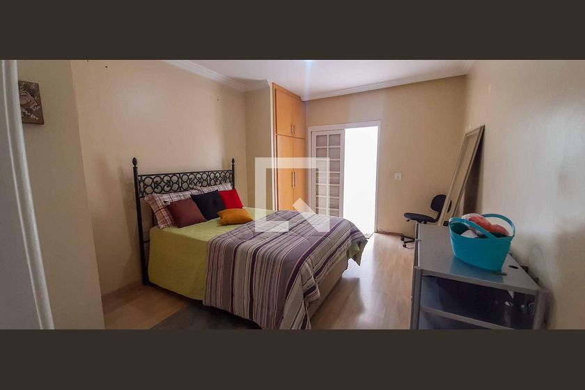 Casa, 3 quartos, 250 m² - Foto 135