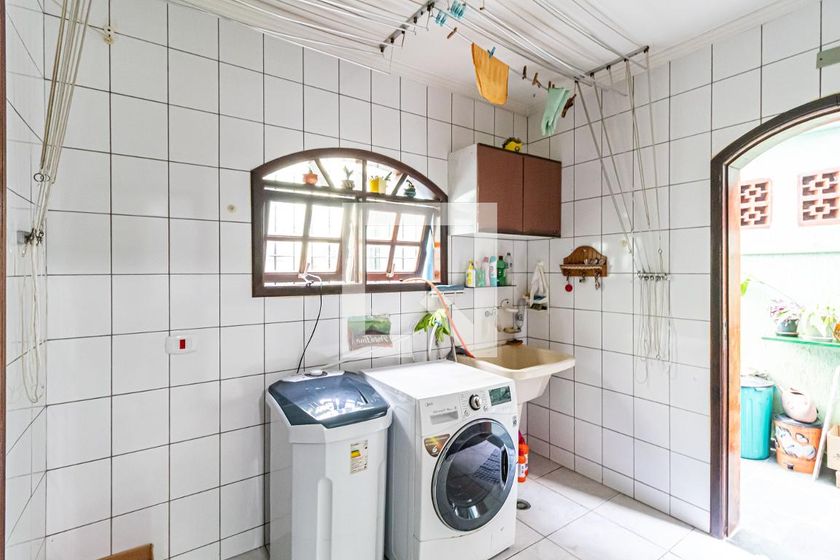Casa, 3 quartos, 221 m² - Foto 34
