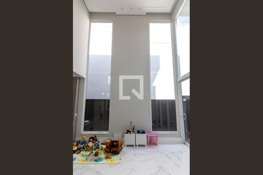 Casa à Venda - Fazenda Santa Cândida, 3 Quartos,  372 m2 em , Campinas - sp | SoloBR