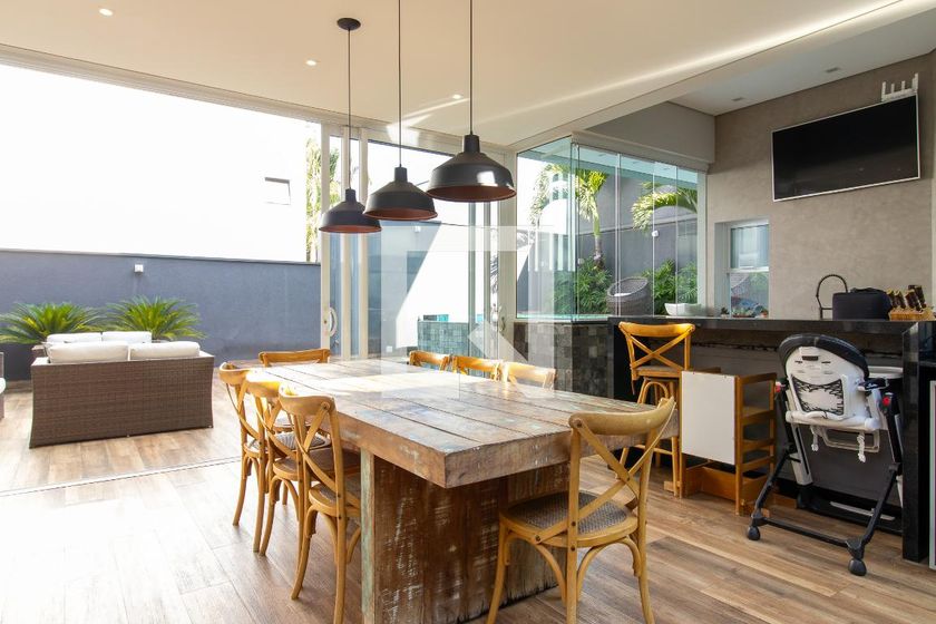 Casa à Venda - Fazenda Santa Cândida, 3 Quartos,  372 m2 em , Campinas - sp | SoloBR