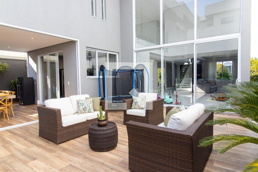Casa à Venda - Fazenda Santa Cândida, 3 Quartos,  372 m2 em , Campinas - sp | SoloBR