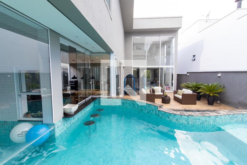 Casa à Venda - Fazenda Santa Cândida, 3 Quartos,  372 m2 em , Campinas - sp | SoloBR