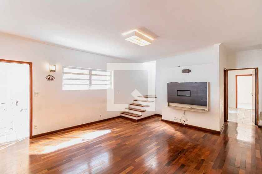 Casa, 3 quartos, 179 m² - Foto 1