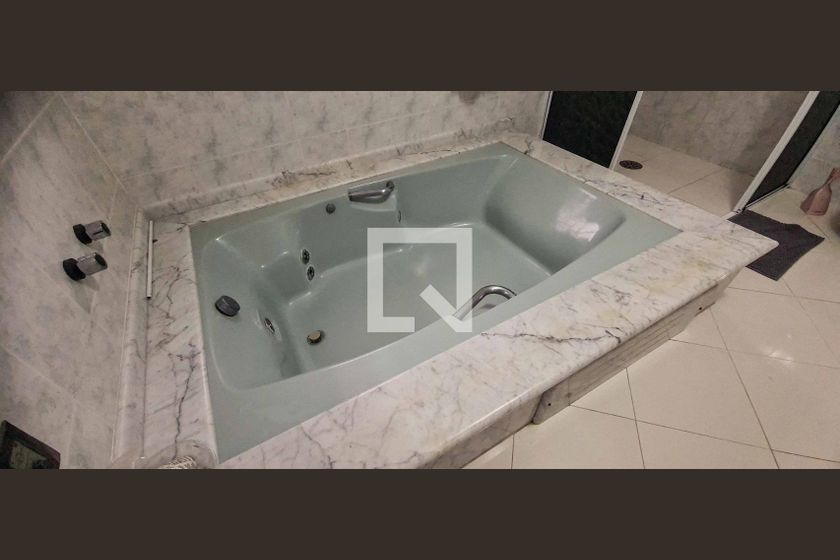 Casa, 4 quartos, 330 m² - Foto 43