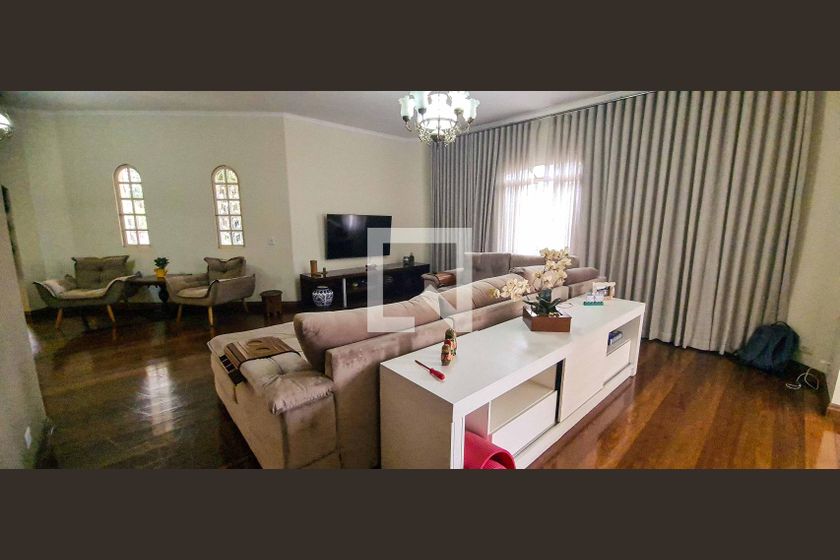 Casa, 4 quartos, 330 m² - Foto 2