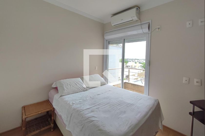 Casa à Venda - Jardim do Lago, 4 Quartos,  335 m2 em , Campinas - sp | SoloBR