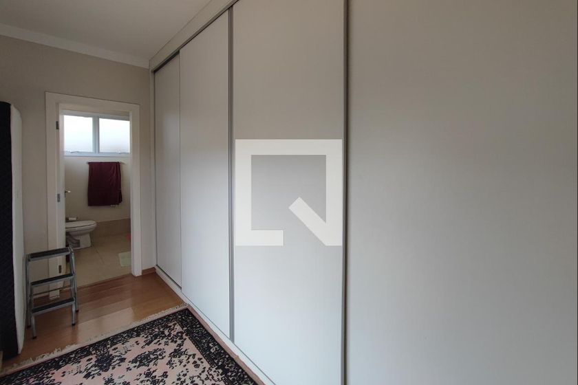 Casa à Venda - Jardim do Lago, 4 Quartos,  335 m2 em , Campinas - sp | SoloBR