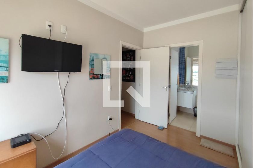 Casa à Venda - Jardim do Lago, 4 Quartos,  335 m2 em , Campinas - sp | SoloBR