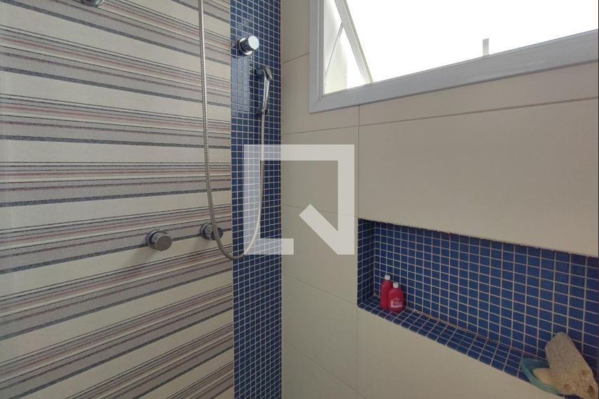 Casa à Venda - Jardim do Lago, 4 Quartos,  335 m2 em , Campinas - sp | SoloBR