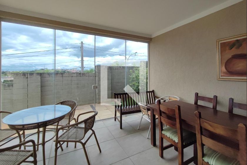 Casa à Venda - Jardim do Lago, 4 Quartos,  335 m2 em , Campinas - sp | SoloBR