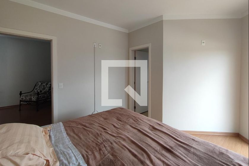 Casa à Venda - Jardim do Lago, 4 Quartos,  335 m2 em , Campinas - sp | SoloBR