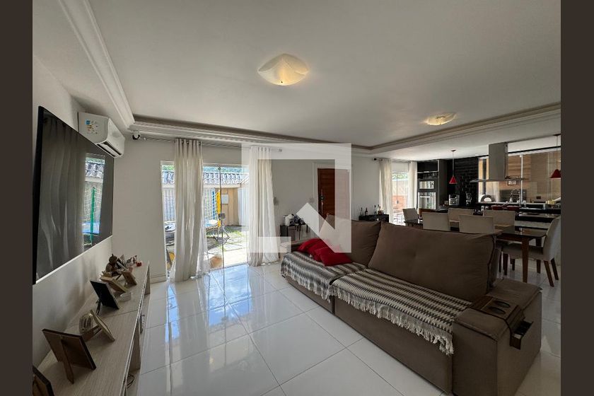 Casa, 4 quartos, 280 m² - Foto 1