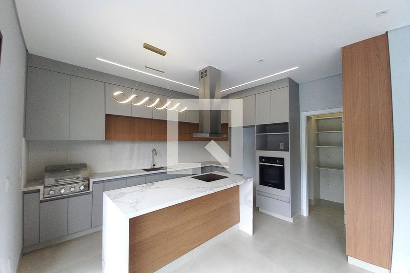 Casa à Venda - Swiss Park, 3 Quartos,  360 m2 em , Campinas - sp | SoloBR