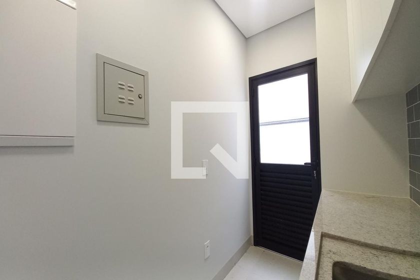 Casa à Venda - Swiss Park, 3 Quartos,  360 m2 em , Campinas - sp | SoloBR