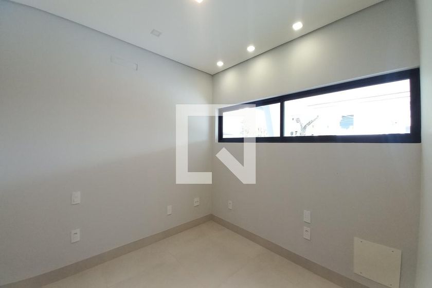 Casa à Venda - Swiss Park, 3 Quartos,  360 m2 em , Campinas - sp | SoloBR