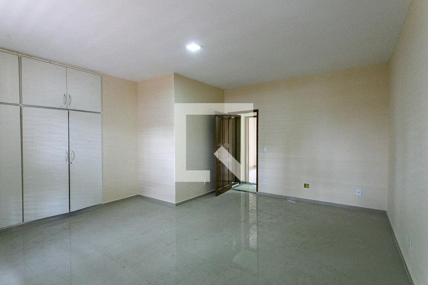 Casa, 3 quartos, 240 m² - Foto 33