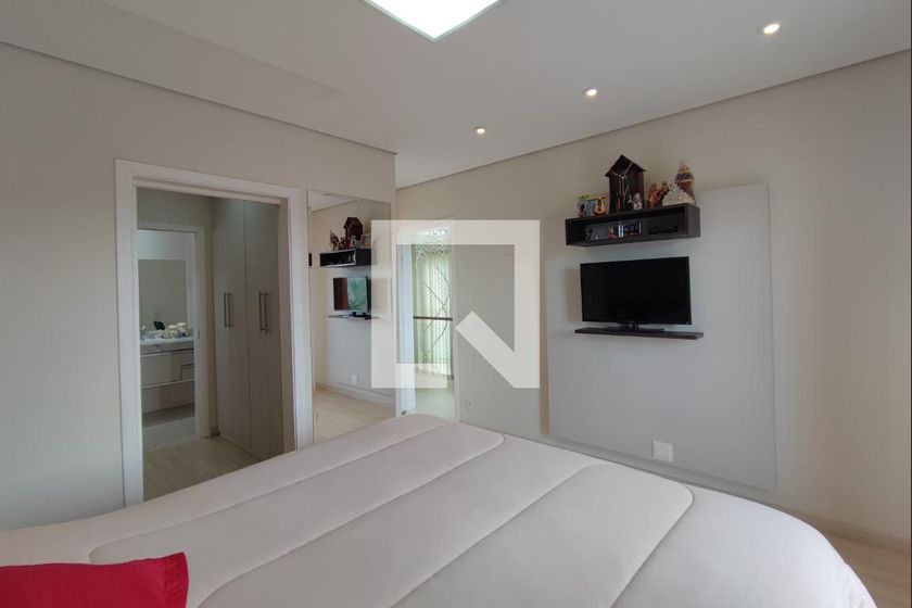Casa à Venda - Swiss Park, 4 Quartos,  300 m2 em , Campinas - sp | SoloBR