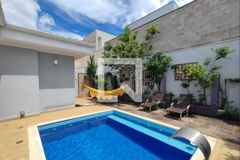 Casa à Venda - Swiss Park, 4 Quartos,  300 m2 em , Campinas - sp | SoloBR