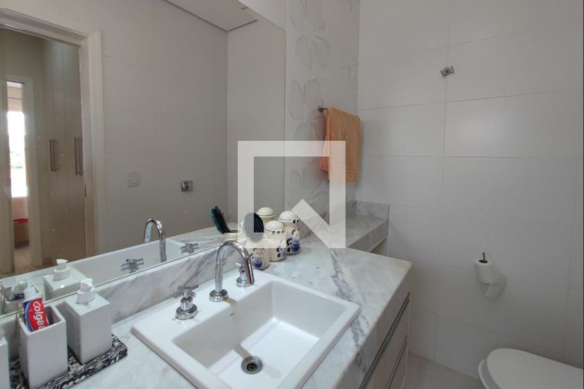 Casa à Venda - Swiss Park, 4 Quartos,  300 m2 em , Campinas - sp | SoloBR
