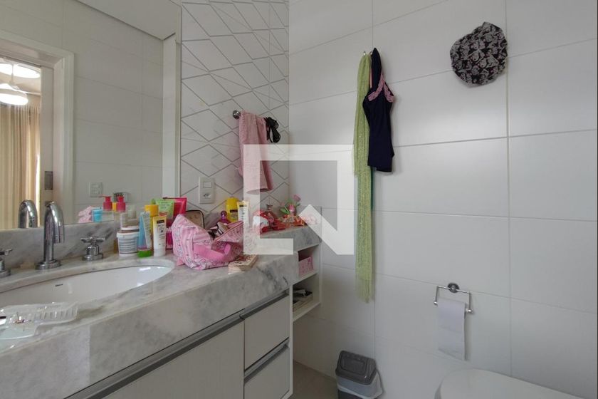 Casa à Venda - Swiss Park, 4 Quartos,  300 m2 em , Campinas - sp | SoloBR