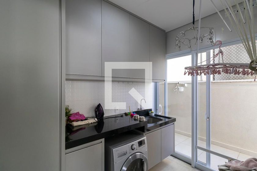 Casa à Venda - Swiss Park, 5 Quartos,  360 m2 em , Campinas - sp | SoloBR