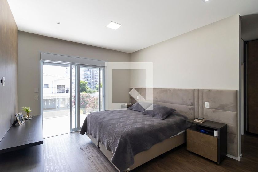 Casa à Venda - Swiss Park, 5 Quartos,  360 m2 em , Campinas - sp | SoloBR