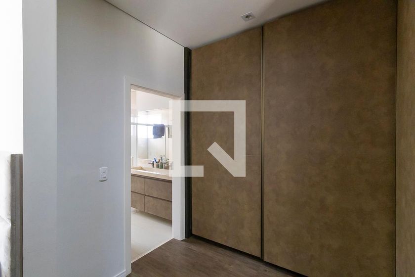 Casa à Venda - Swiss Park, 5 Quartos,  360 m2 em , Campinas - sp | SoloBR