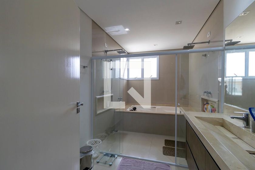 Casa à Venda - Swiss Park, 5 Quartos,  360 m2 em , Campinas - sp | SoloBR