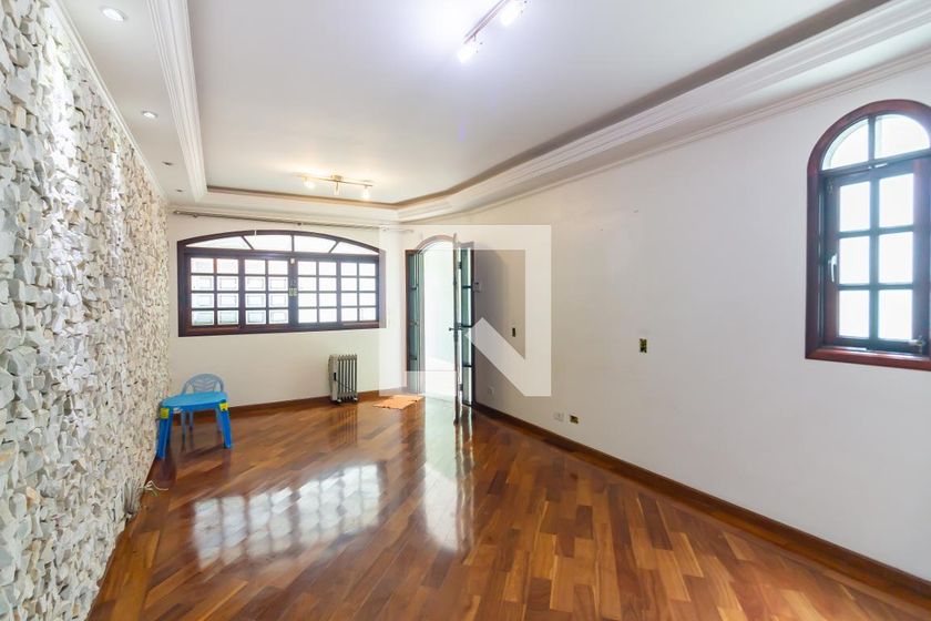 Casa, 4 quartos, 185 m² - Foto 1