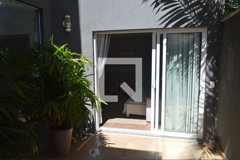 Casa, 3 quartos, 218 m² - Foto 79