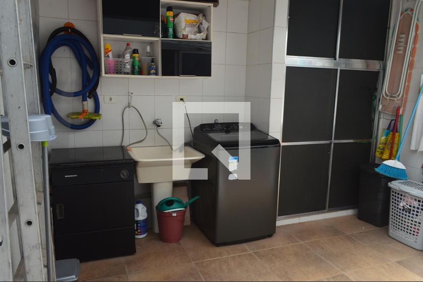 Casa, 3 quartos, 218 m² - Foto 59