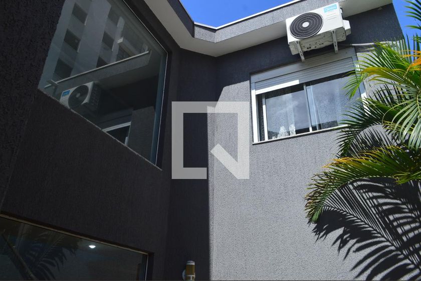 Casa, 3 quartos, 218 m² - Foto 81